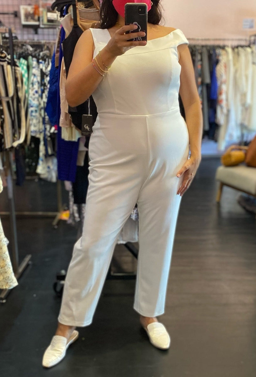 Adrianna Papell White Asymmetrical Shoulder Jumpsuit Size 18 The Plus Bus Boutique