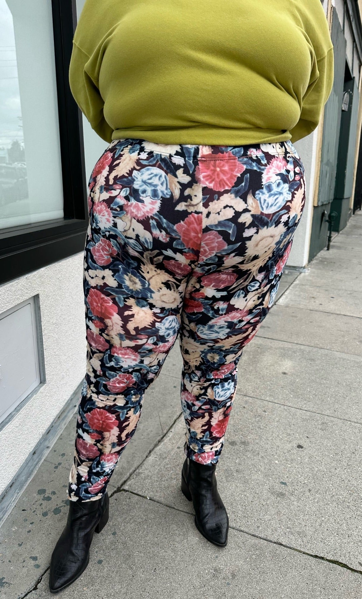 Miss Look Muted Multicolor Floral Leggings, Size 3X – The Plus Bus