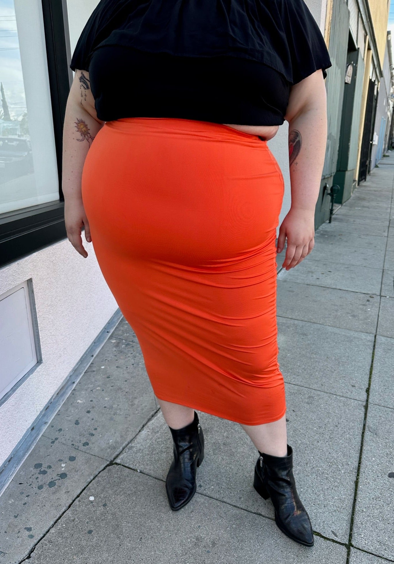 Fashion Nova Bright Orange Bodycon Maxi Skirt, Size 3X – The Plus Bus  Boutique