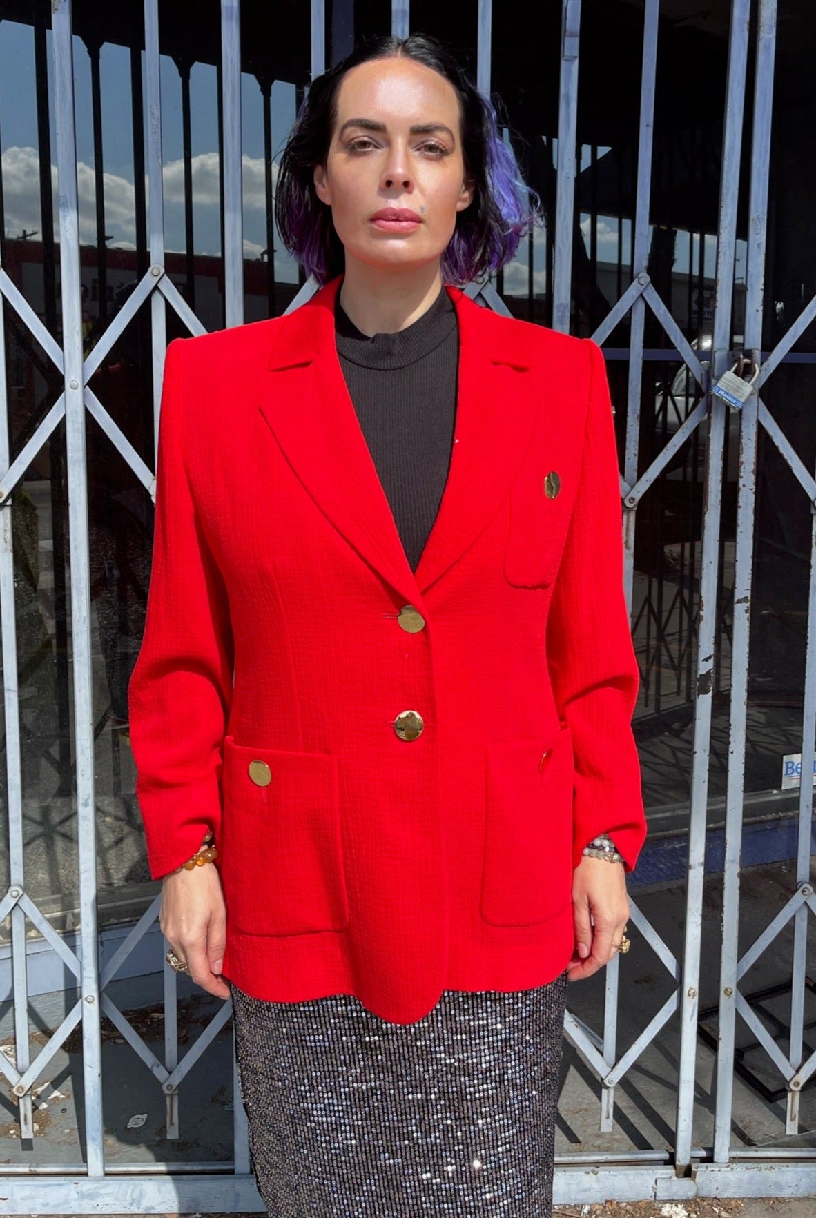 overhandigen Een evenement uitspraak Yves Saint Laurent Vintage Red Blazer with Mod Gold Buttons, Size 12 – The  Plus Bus Boutique